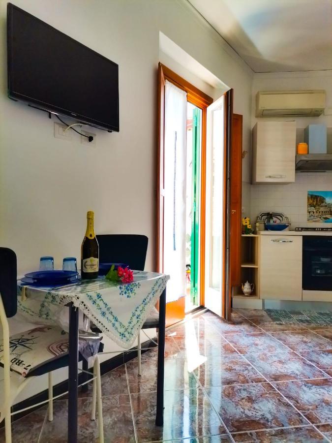 דירות אטראני Francesca House מראה חיצוני תמונה