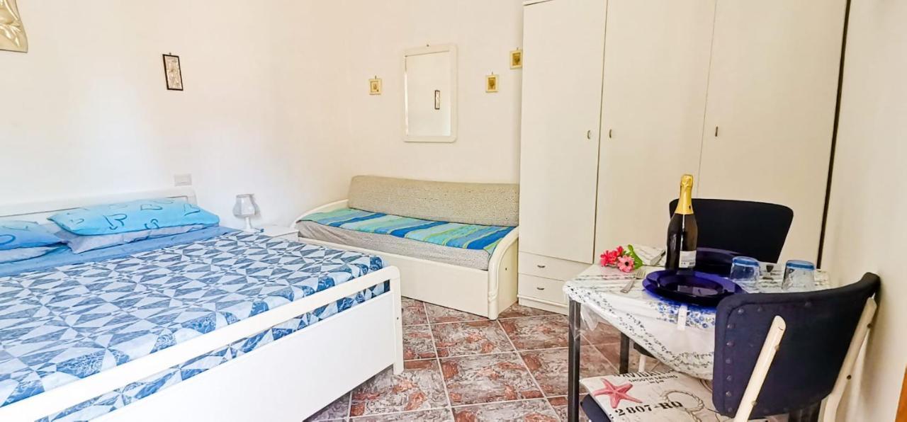 דירות אטראני Francesca House מראה חיצוני תמונה