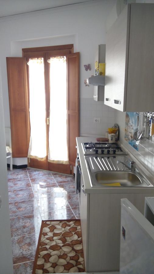 דירות אטראני Francesca House מראה חיצוני תמונה